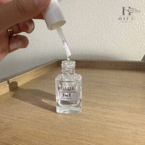 محلول REVUELE 3 in 1 Complex حاوی کلسیم، ویتامین E، تفلون و محافظ UV
